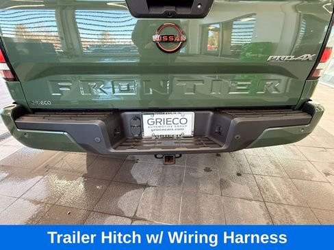 Used 2022 Nissan Frontier PRO-4X image 10