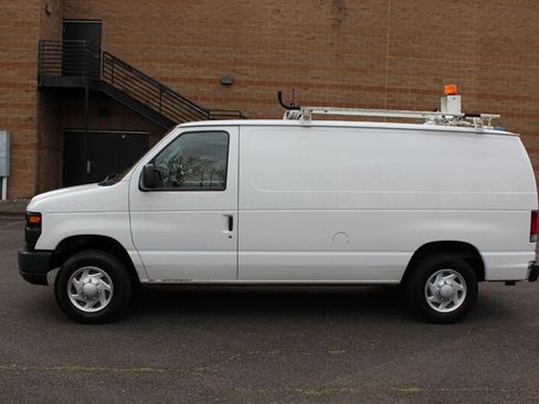 Used 2013 Ford E-150 and Econoline 150 w/ PWR Group RWD image 5