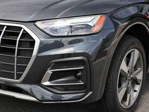 Used 2023 Audi Q5 2.0T Premium w/ Convenience Package AWD/4WD image 12