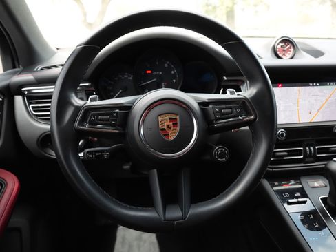 Used 2024 Porsche Macan GTS AWD/4WD image 10