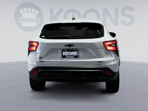 New 2026 Chevrolet Trax RS w/ Sunroof Package image 15