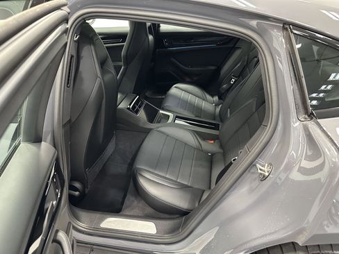 Certified 2025 Porsche Panamera 4 image 34