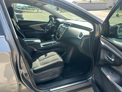 Used 2018 Nissan Murano SV FWD image 11