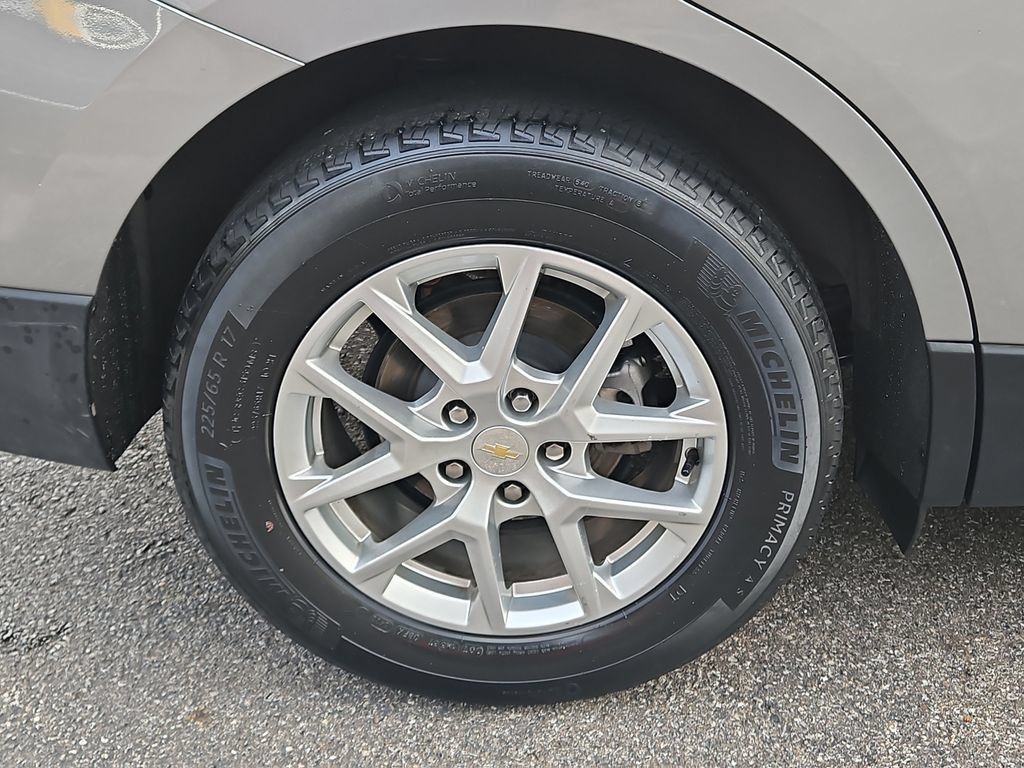 Used 2023 Chevrolet Equinox LT FWD image 7