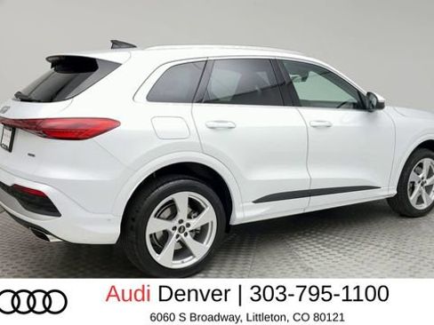 Used 2025 Audi Q5 Premium Plus w/ Premium Plus AWD/4WD image 2