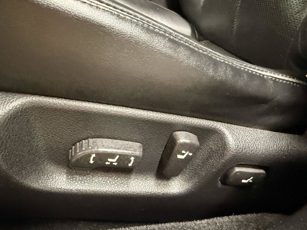 Used 2007 INFINITI M45 Sport w/ Technology Pkg RWD image 14