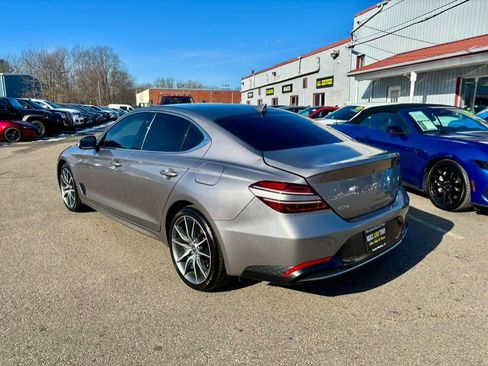 Used 2023 Genesis G70 2.0T image 6