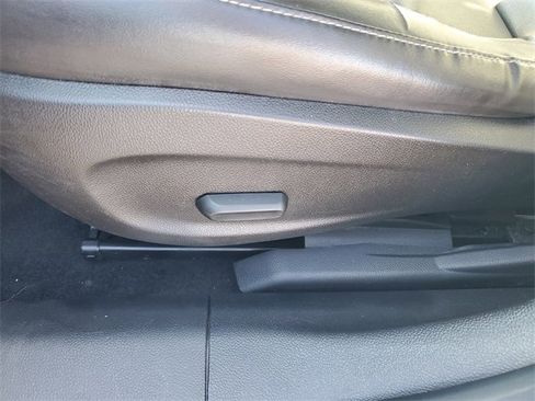 Used 2014 Chevrolet Cruze LTZ image 19