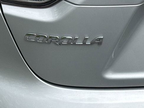 Certified 2025 Toyota Corolla SE FWD image 19