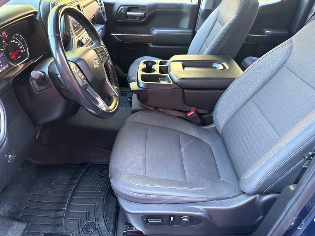 Used 2019 Chevrolet Silverado 1500 RST w/ True North Edition AWD/4WD image 12
