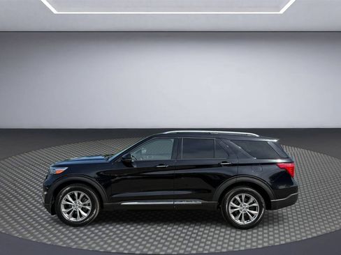 Used 2021 Ford Explorer Limited w/ Equipment Group 301A AWD/4WD image 4