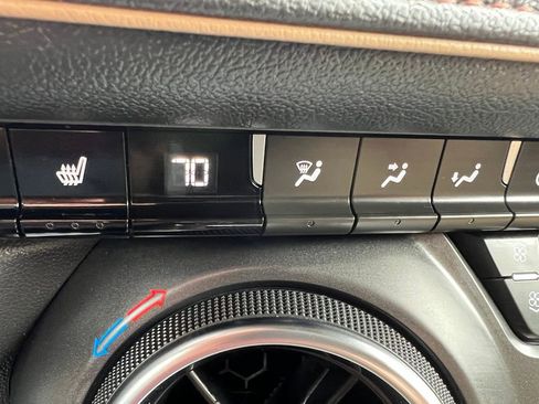 Used 2022 Chevrolet Blazer Premier AWD/4WD image 45
