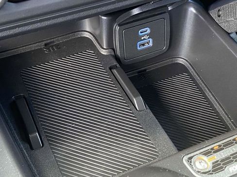 New 2025 Ford Bronco Raptor image 17