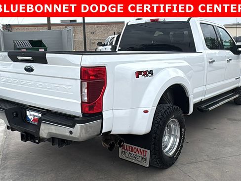 Used 2022 Ford F350 XLT w/ XLT Premium Package AWD/4WD image 5