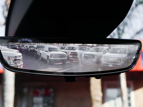 Used 2022 GMC Sierra 1500 AT4X image 31