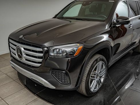 Certified 2024 Mercedes-Benz GLS 450 4MATIC image 14