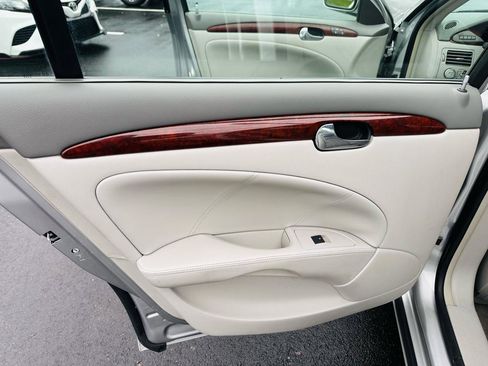 Used 2008 Buick Lucerne CXL w/ Driver Confidence Package FWD image 27