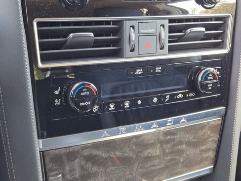 Used 2024 Nissan Armada Platinum w/ Captain's Chairs Package image 39