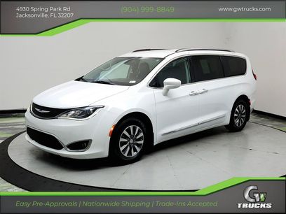 Used 2020 Chrysler Pacifica Touring-L Plus