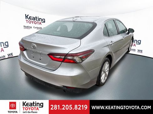 Used 2023 Toyota Camry LE w/ Convenience Package image 7