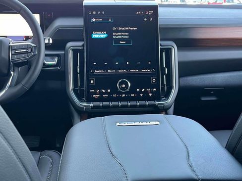 Certified 2026 GMC Yukon Denali w/ Sun & Power Step Package image 13