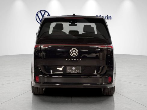 New 2025 Volkswagen ID. Buzz Pro S RWD image 4