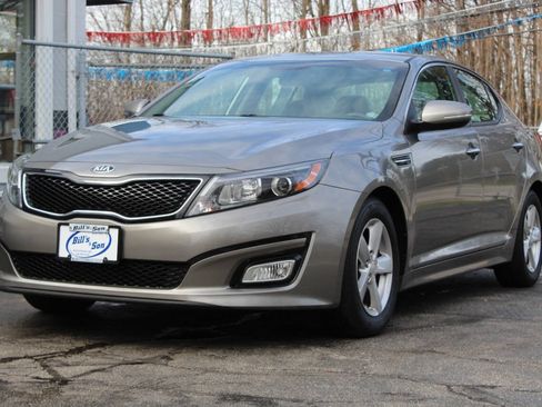 Used 2015 Kia Optima LX FWD image 3