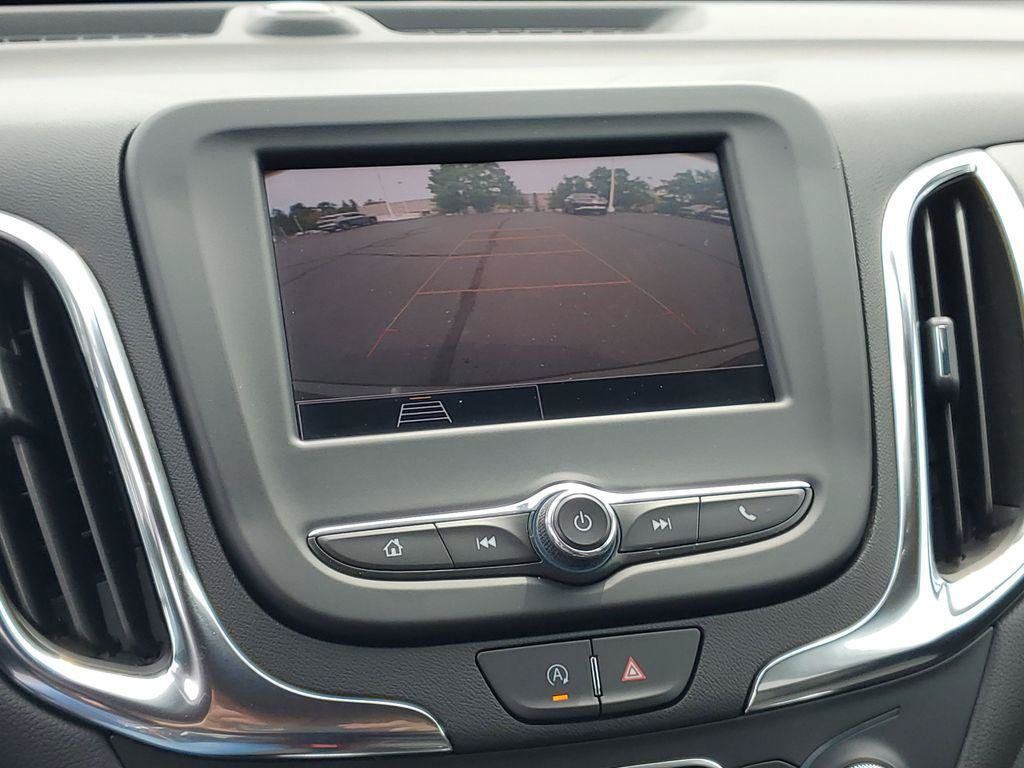 Used 2024 Chevrolet Equinox LT FWD image 15