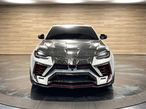 Used 2019 Lamborghini Urus AWD/4WD image 6