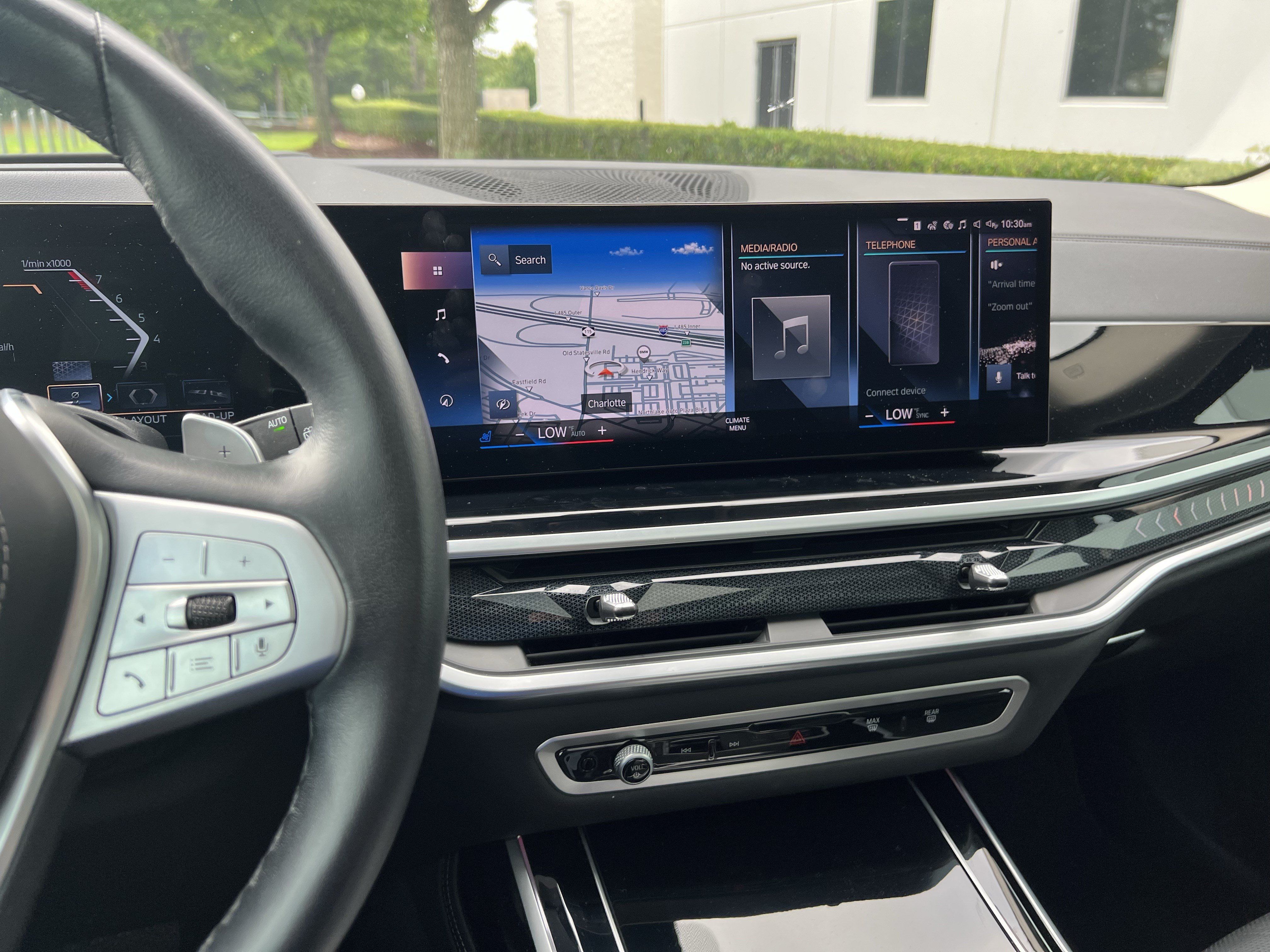Used 2023 BMW X7 xDrive40i w/ Premium Package AWD/4WD image 32