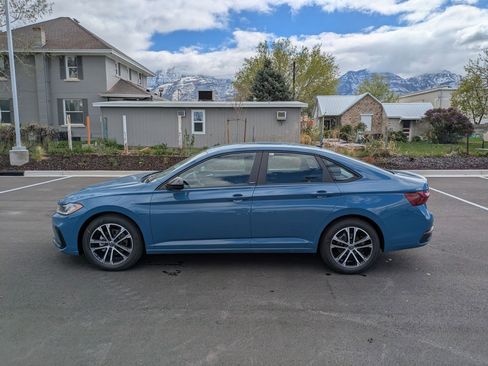 New 2026 Volkswagen Jetta Sport image 9