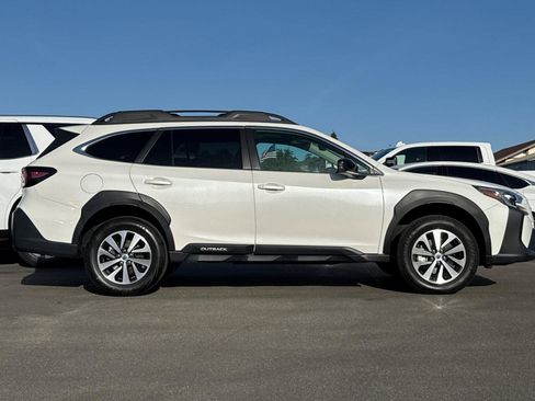 Used 2024 Subaru Outback Premium image 3
