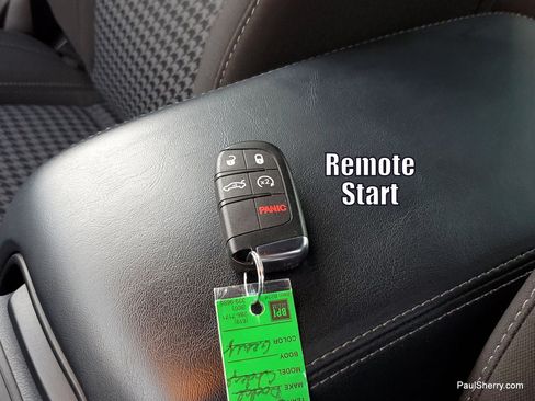 Used 2023 Dodge Charger SXT w/ Blacktop Package image 47