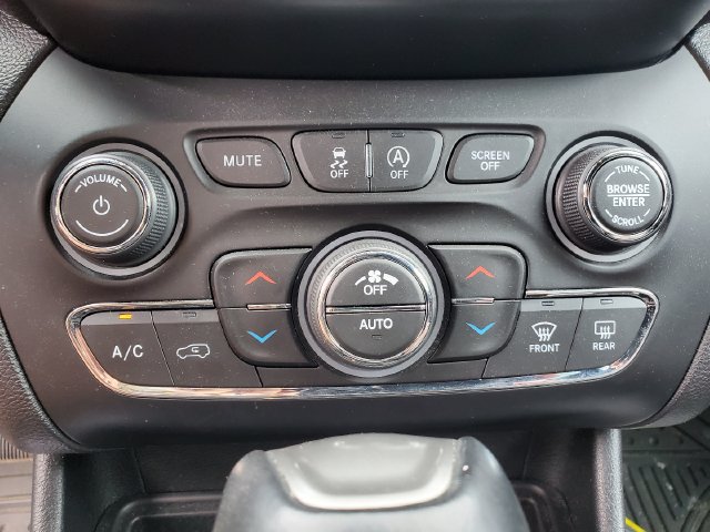 Certified 2021 Jeep Cherokee Latitude Lux 80th Anniv w/ Quick Order Package 26U 80TH AWD/4WD image 13