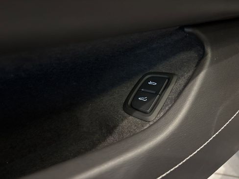 Used 2024 Chevrolet Corvette Stingray Convertible w/ Z51 Performance Package image 14