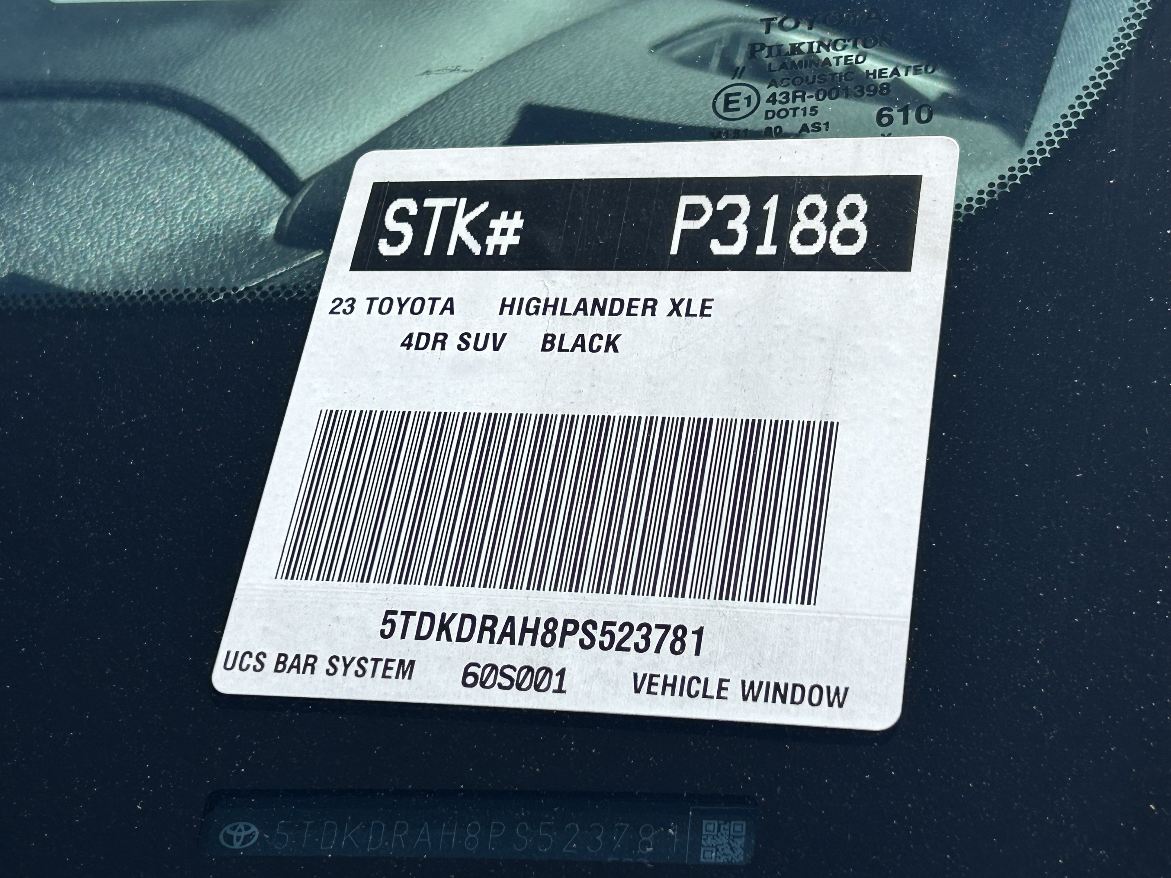 Used 2023 Toyota Highlander XLE FWD image 34