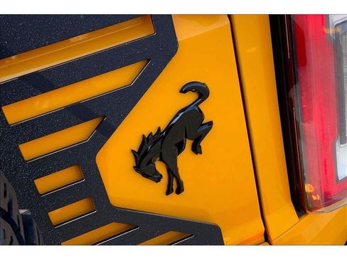 Used 2022 Ford Bronco Wildtrak AWD/4WD image 9