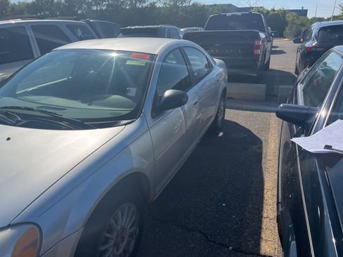 Used 2005 Chrysler Sebring Touring image 5
