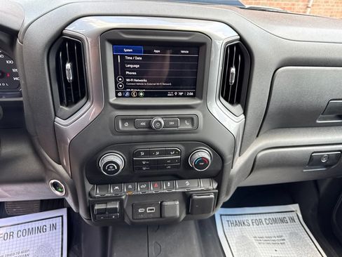 Used 2024 Chevrolet Silverado 1500 Custom Trail Boss AWD/4WD image 17