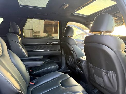 Used 2024 Hyundai Palisade Calligraphy image 27