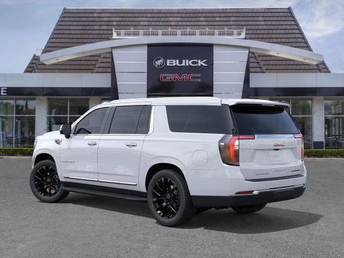 New 2026 GMC Yukon XL Elevation w/ Elevation Premium Package image 3