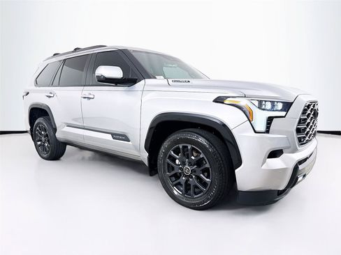 Used 2024 Toyota Sequoia Platinum AWD/4WD image 37