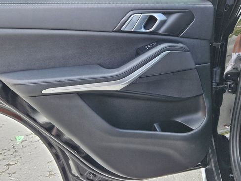 Used 2021 BMW X5 xDrive40i w/ Convenience Package image 22