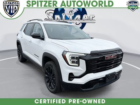 Used 2026 GMC Terrain Elevation w/ Elevation Premium Package FWD image 1