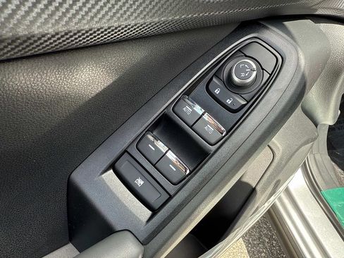 New 2025 Subaru Crosstrek 2.5i Limited w/ Popular Package #3A image 17