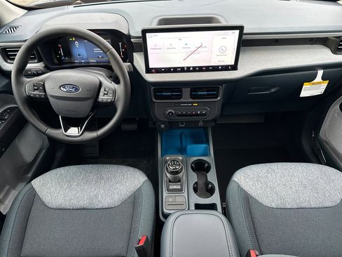 New 2025 Ford Maverick XLT w/ Equipment Group 301A image 17