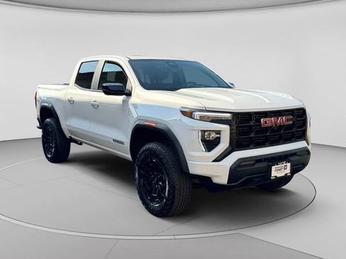 Used 2026 GMC Canyon Elevation w/ Technology Package AWD/4WD image 7