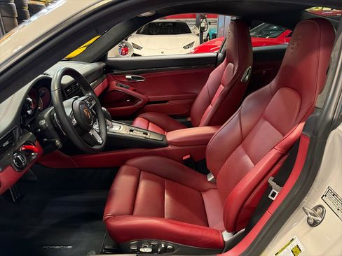 Used 2019 Porsche 911 Turbo S image 22