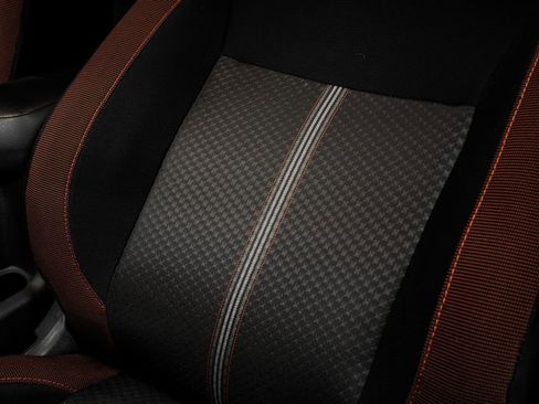 Used 2025 Nissan Versa SR w/ Trunk Package image 35