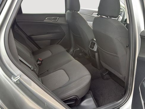 Used 2023 Kia Sportage LX image 22